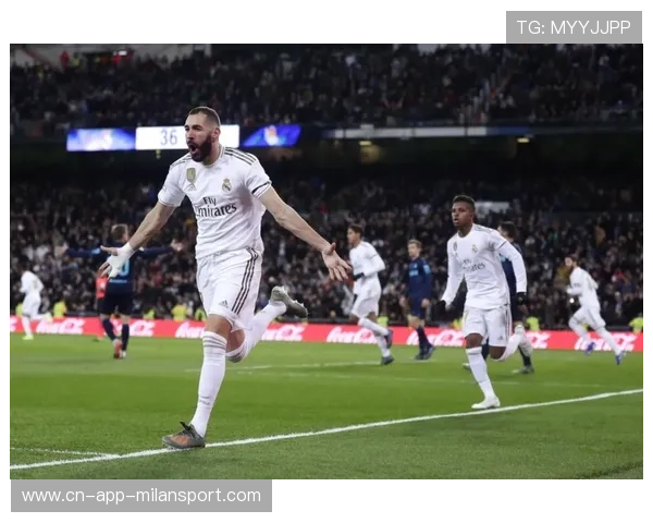 皇马与国米竞逐意甲过人王!22岁中场身价飙升至2000万 皇马与国米竞逐意甲过人王!22岁中场身价飙升至2000万