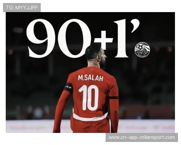 利物浦快速传球切入禁区，萨拉赫搓射偏了