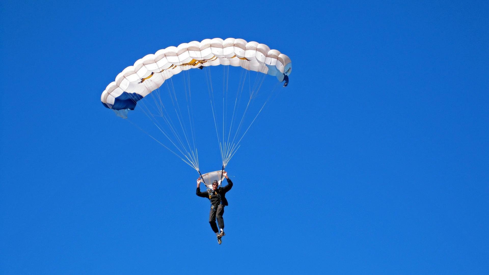 CBA各地训练营开营 青少年参与热情高涨，cba训练营怎么报名